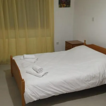 Horizon Luxury 2 דירה לרנקה