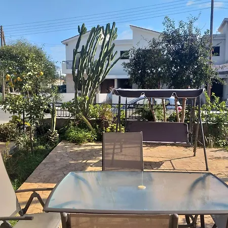 Horizon Luxury 2 דירה לרנקה